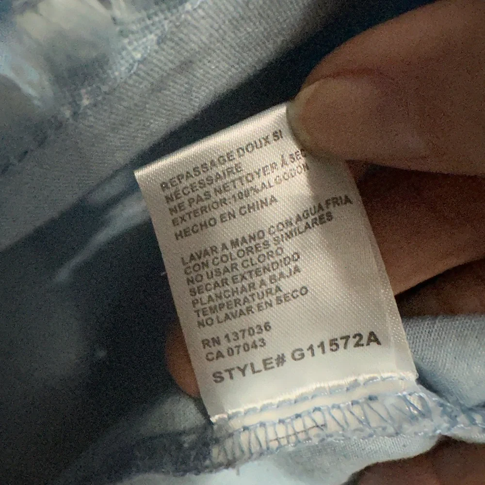 NWT Boutique Cold Shoulder Denim - Picture 4 of 12